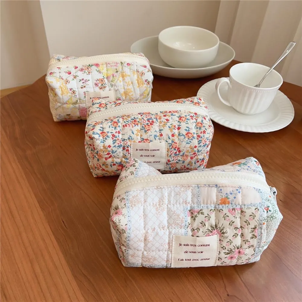 Floral Makeup Bag Small Cotton Quilted Cosmetic Makeup Bag Organizer, Aesthetic Preppy Portable Pouch Purse Toiletry Bag for Women Girls Travel accessories (Blue Floral-S)