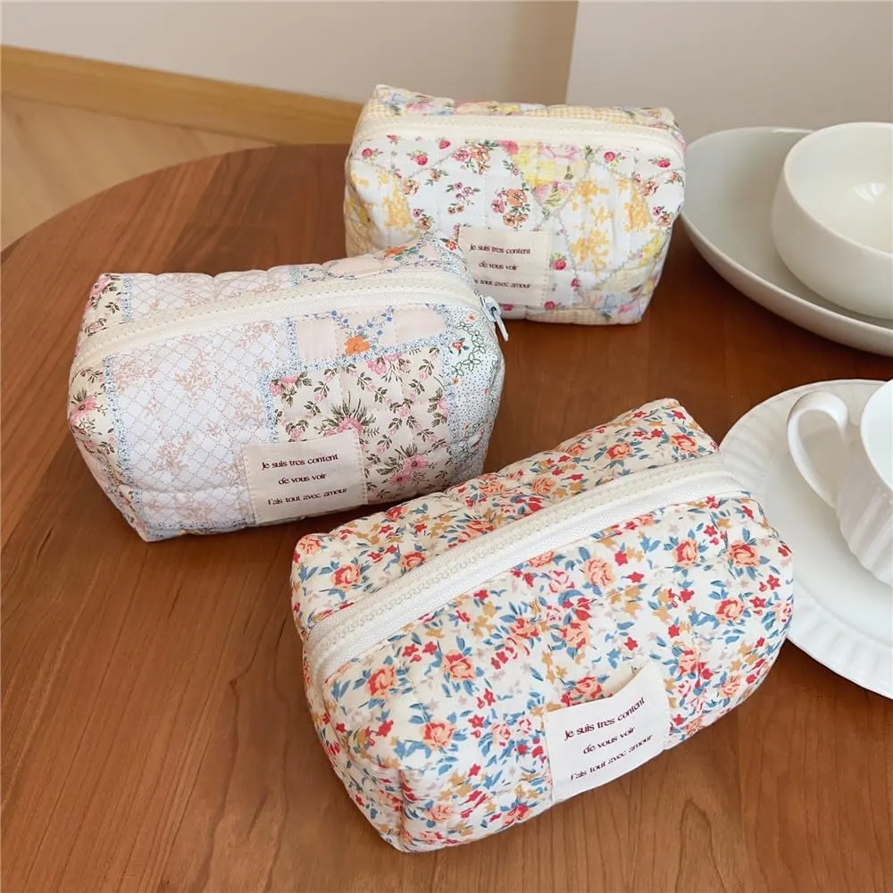 Floral Makeup Bag Small Cotton Quilted Cosmetic Makeup Bag Organizer, Aesthetic Preppy Portable Pouch Purse Toiletry Bag for Women Girls Travel accessories (Blue Floral-S)