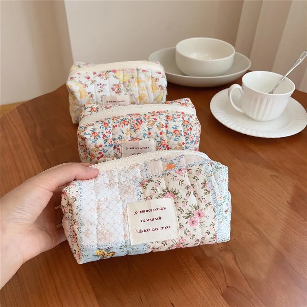 Floral Makeup Bag Small Cotton Quilted Cosmetic Makeup Bag Organizer, Aesthetic Preppy Portable Pouch Purse Toiletry Bag for Women Girls Travel accessories (Blue Floral-S)
