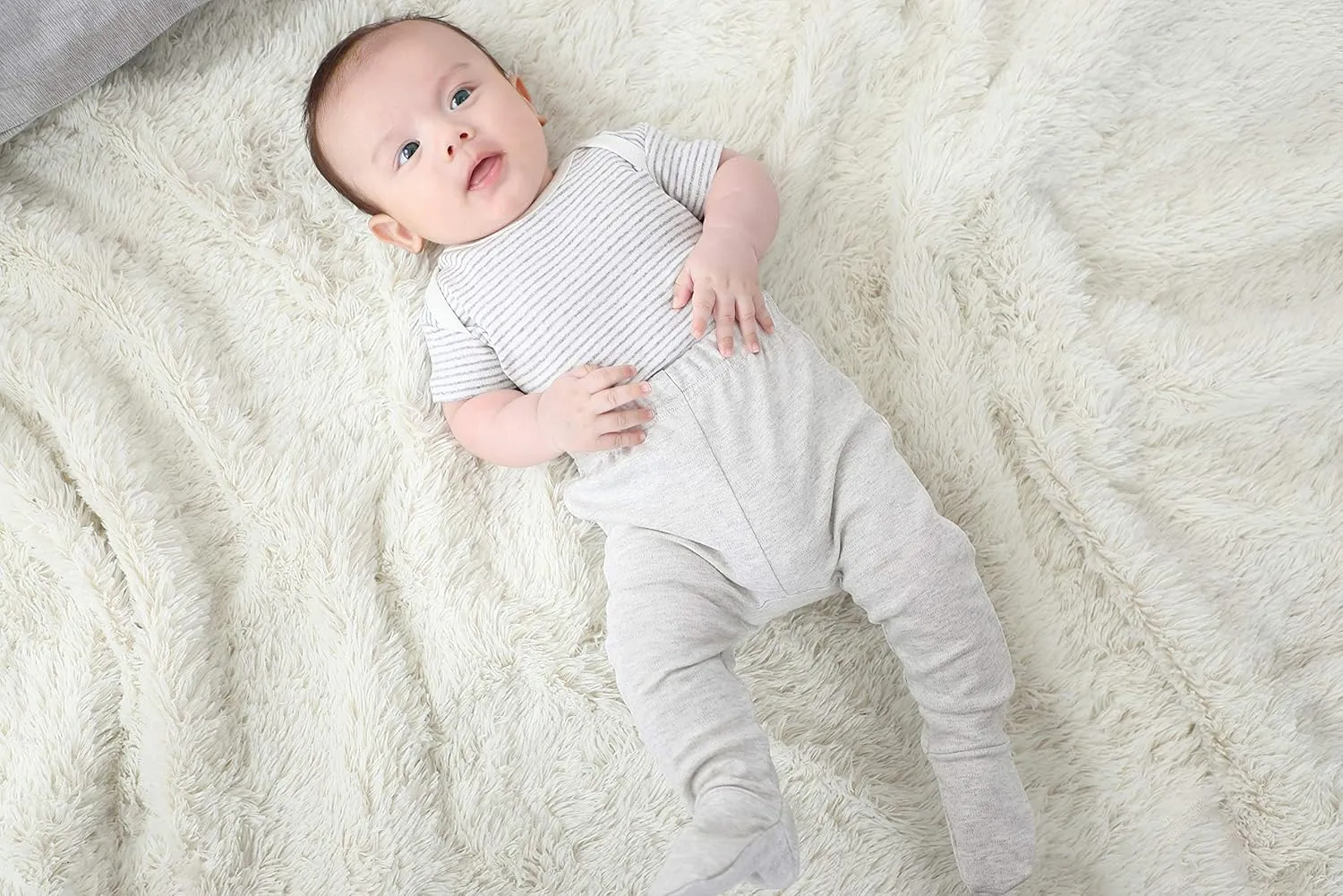 O2 BABY Organic Cotton Unisex Baby Jogger Pants, 3-Pack Pull-on Bottoms, Newborn Leggings