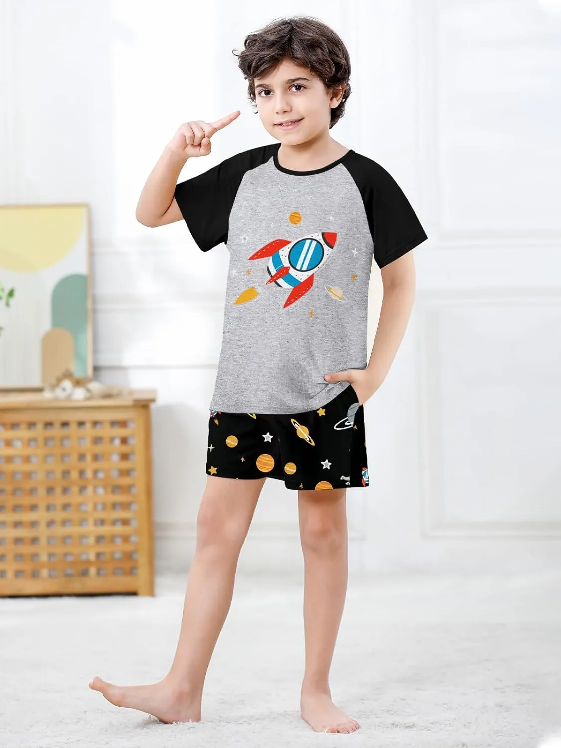 Umeyda Boys Pajamas Set Sleepwear Nightwear 2 Pcs Pj Set Soft Short Sleeve Tee Top and Shorts with Pockets, Size 4T-12 Years