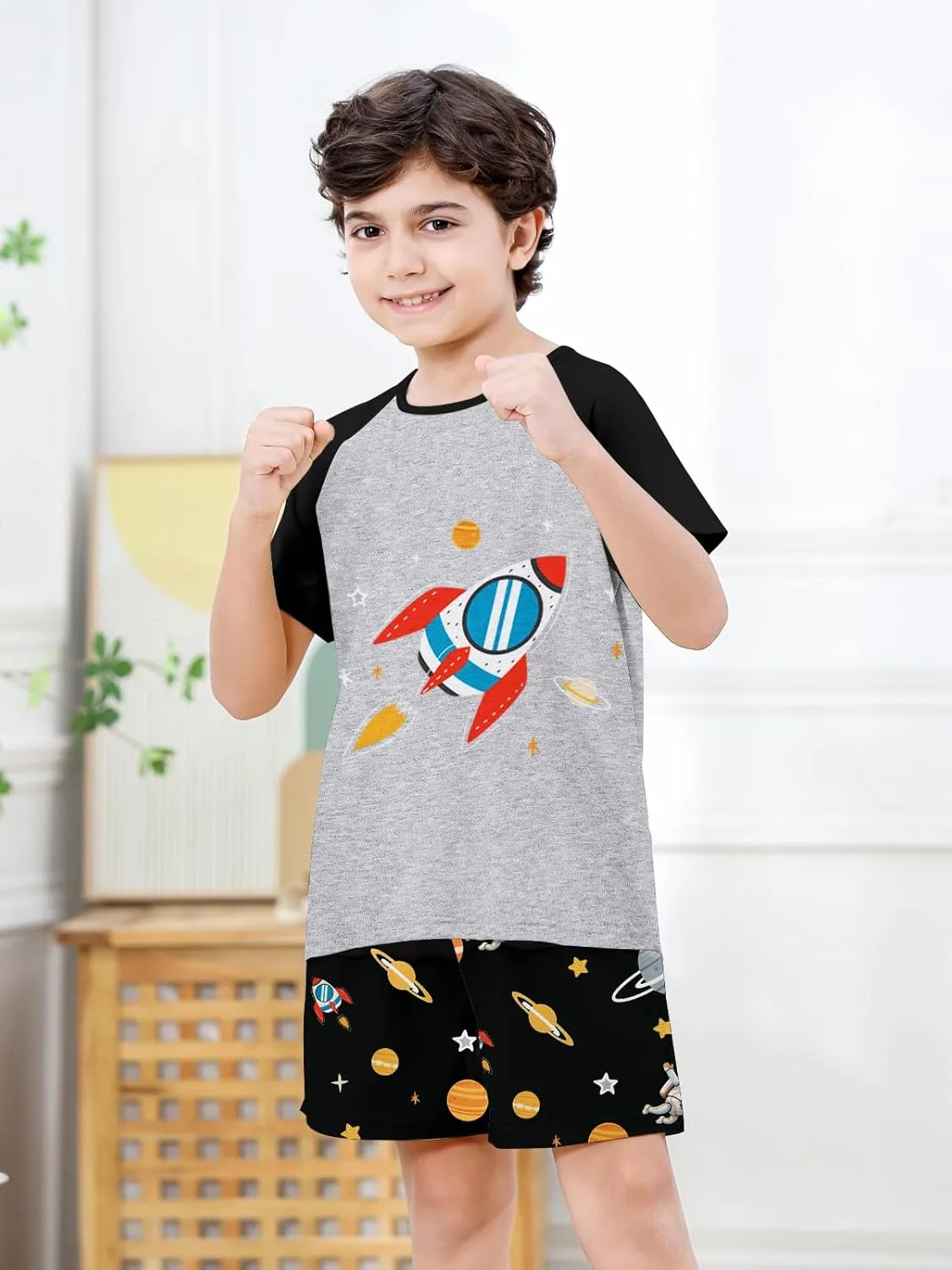 Umeyda Boys Pajamas Set Sleepwear Nightwear 2 Pcs Pj Set Soft Short Sleeve Tee Top and Shorts with Pockets, Size 4T-12 Years