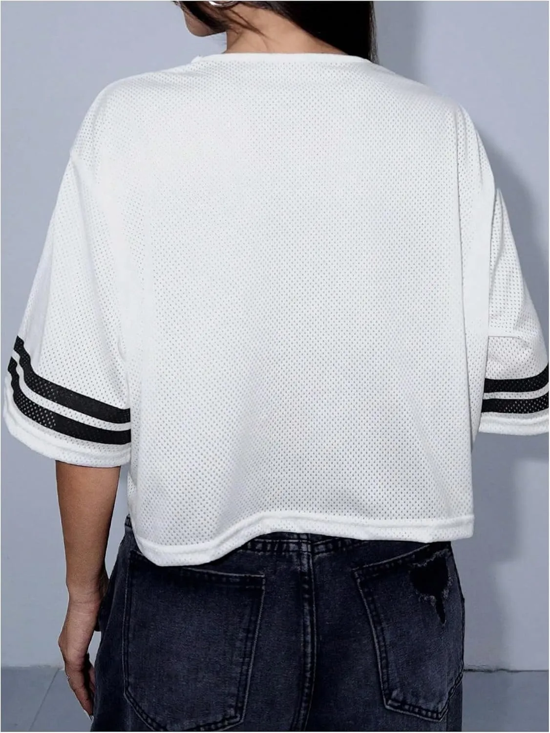 Verdusa Women's Jersey Shirt Crop T Shirt Tops Contrast Lace Letter Graphic Half Sleeve Tee Tops