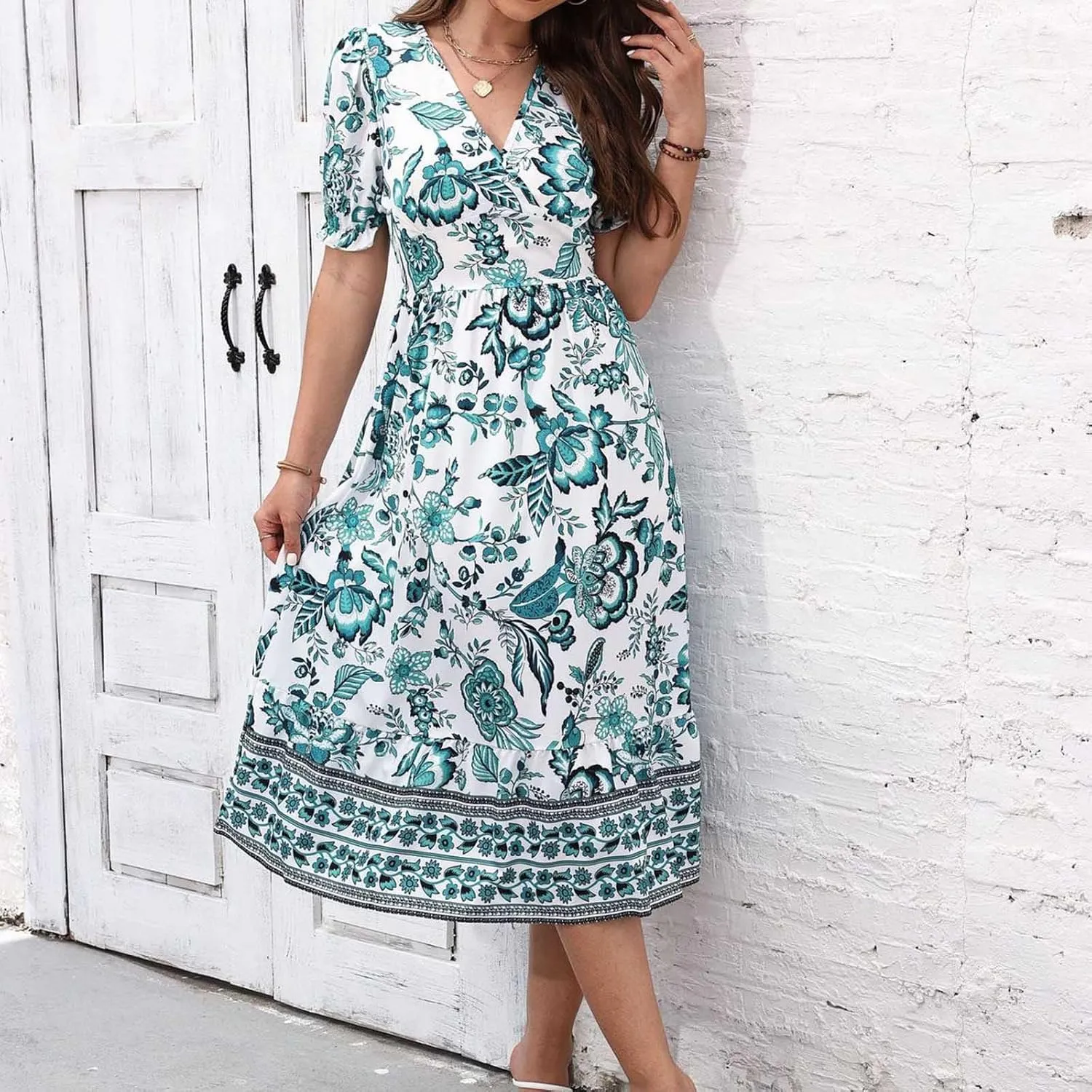 Vintage Floral Print Beach Dress for Women Summer Casual V Neck Puff Sleeve Flowy Hem Going Out A-Line Dresses